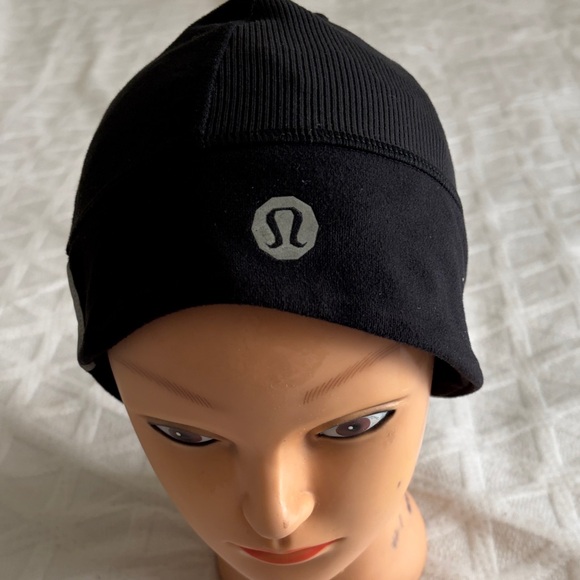 lululemon athletica Accessories - Lululemon Black Reflective Logo Beanie